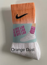 Load image into Gallery viewer, Nike Orange Dust kids socks
