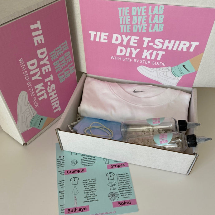 Nike Kids t-shirt tie dye DIY kit